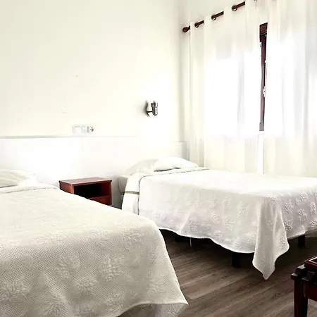 Residencial Moderna 호스텔 토레스베드라스