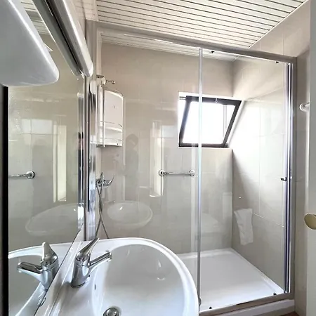Hostal Residencial Moderna Torres Vedras