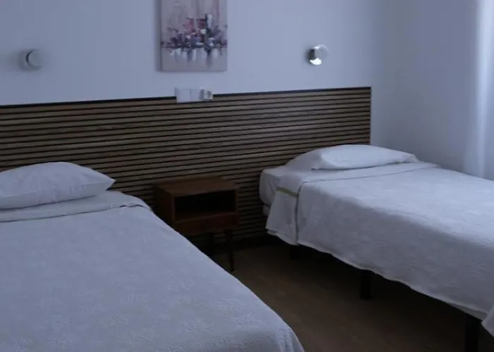 Residencial Moderna Ostello *